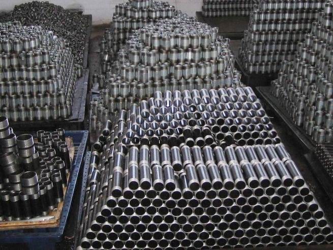 Cangzhou Hongxin pipe fittings Co., Ltd. linia produkcyjna producenta